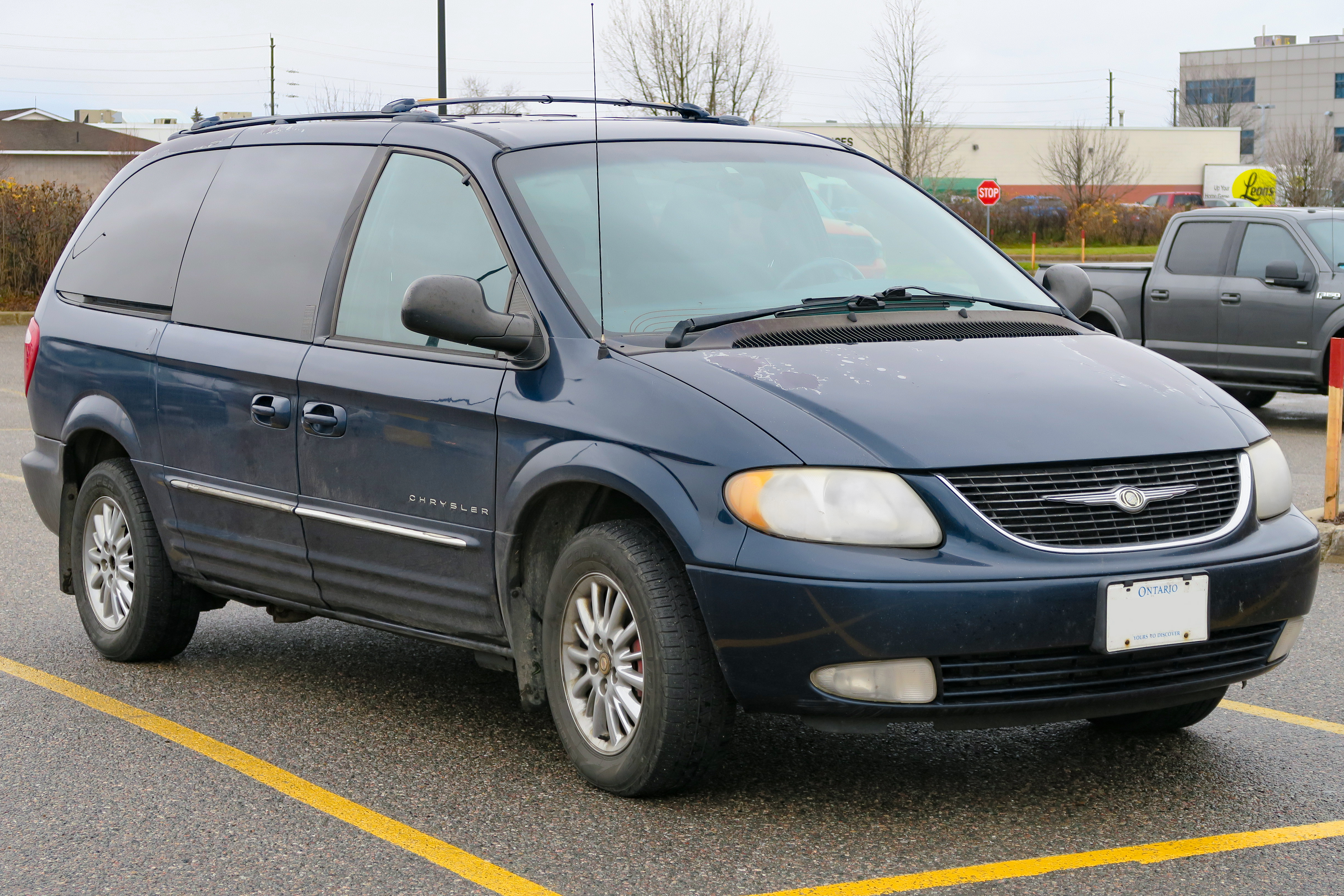 2001 Chrysler Town & Country Battery Replacement